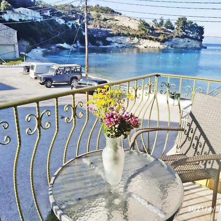 Old Harbour Apartments By Corfuescapes Gaios Bagian luar foto
