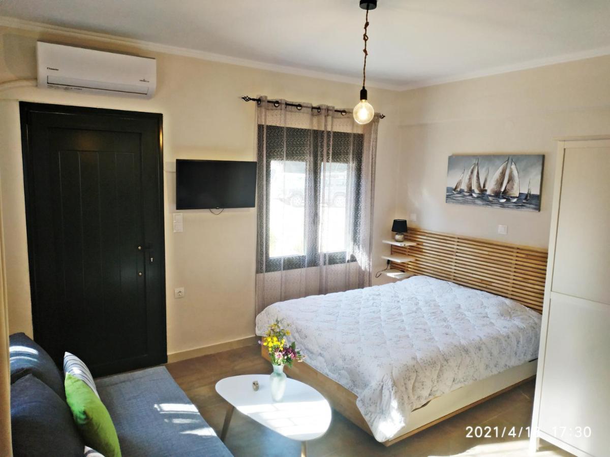 Old Harbour Apartments By Corfuescapes Gaios Bagian luar foto