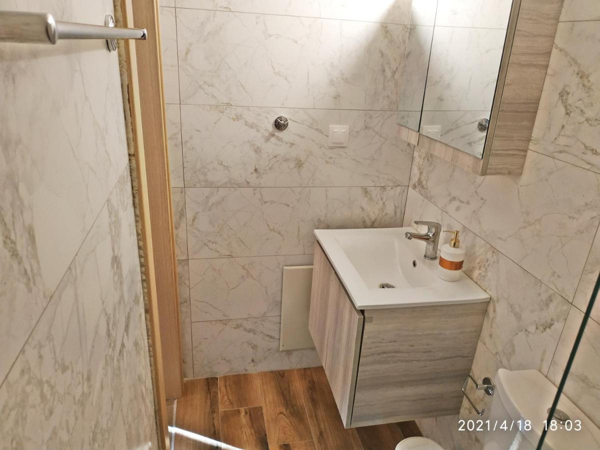 Old Harbour Apartments By Corfuescapes Gaios Bagian luar foto