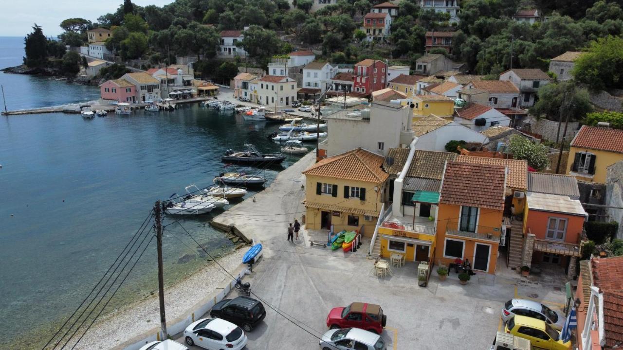 Old Harbour Apartments By Corfuescapes Gaios Bagian luar foto